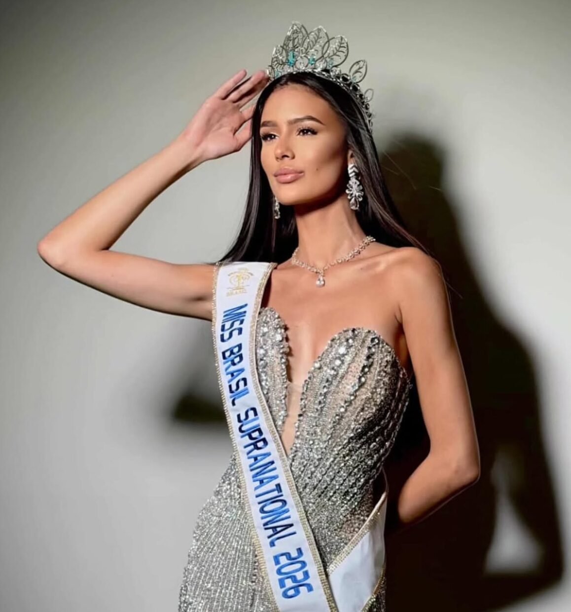 Lara Marina vence Miss Brasil Supranational 2026 e conquista segundo título consecutivo para o Espírito Santo